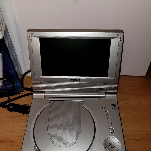 Portable DVD Player - Picture 2 of 4
